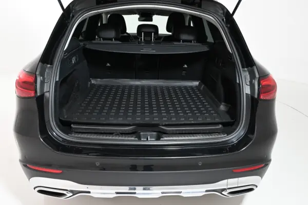 Mercedes-Benz GLC 300 e 4Matic 9
