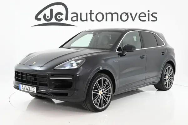 Porsche Cayenne Turbo S E-Hybrid 29