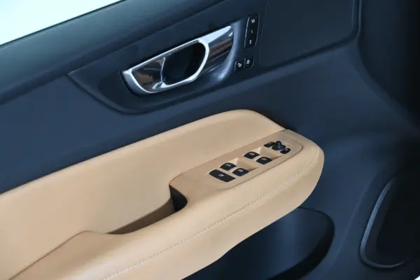 Volvo V60 2.0 T8 AWD TE Inscription 25