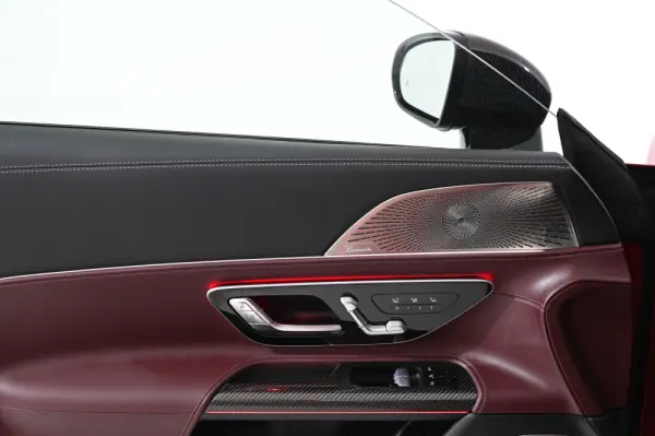 Mercedes-Benz AMG GT 63 Pro 4Matic+ 38