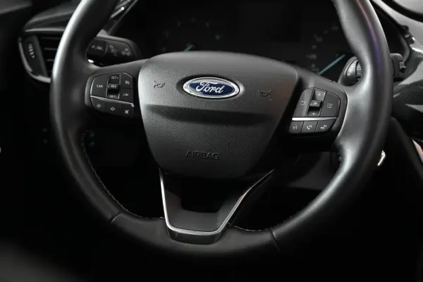 Ford Puma 1.0 EcoBoost MHEV Titanium 17