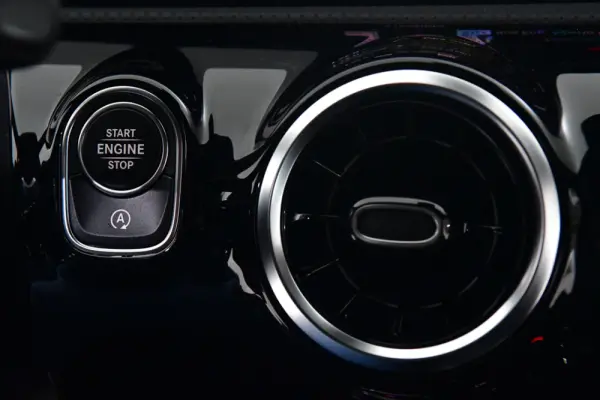 Mercedes-Benz CLA 180 d Shooting Brake AMG Line Aut. 20