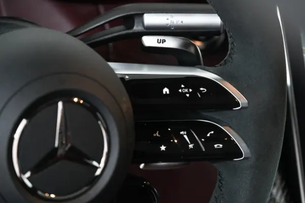 Mercedes-Benz AMG GT 63 Pro 4Matic+ 28