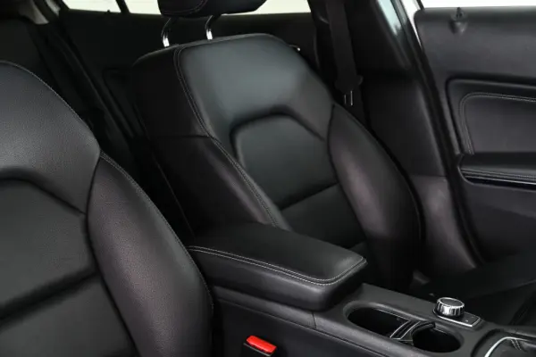 Mercedes-Benz GLA 180 d AMG Line 26