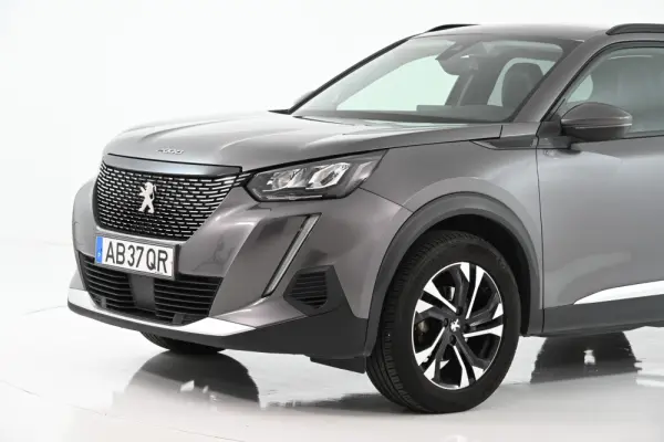 Peugeot 2008 1.2 PureTech Allure Pack 12