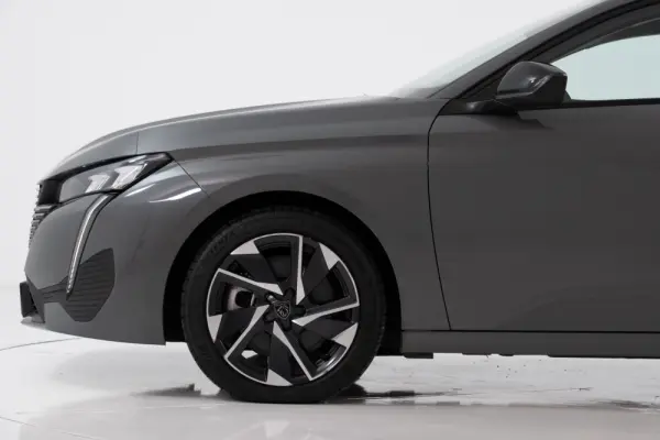 Peugeot 308 1.6 Hybrid Allure e-EAT8 12