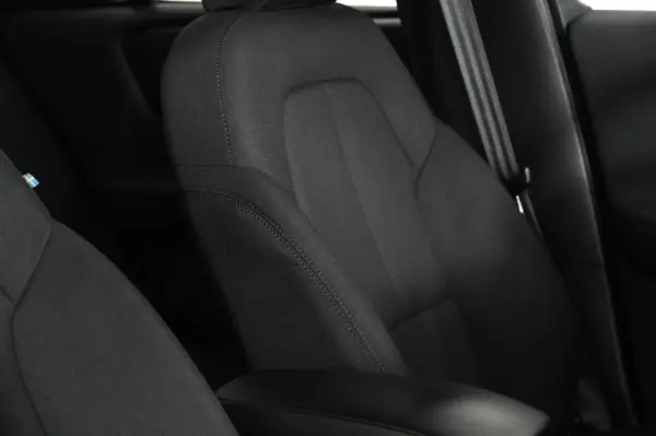 Volvo XC 40 1.5 T2 Momentum 26