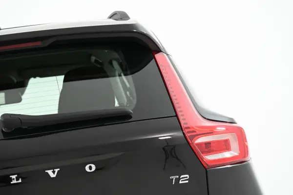 Volvo XC 40 1.5 T2 Momentum 10