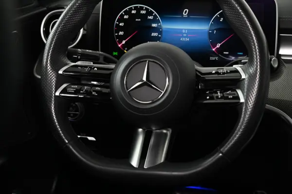 Mercedes-Benz C 300 d AMG Line 17