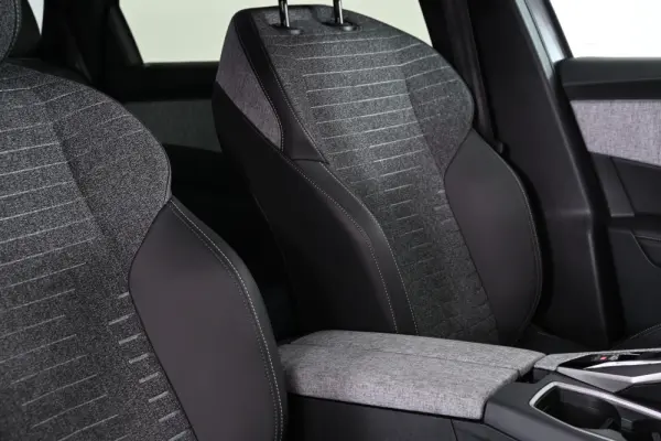 Peugeot 5008 1.2 Hybrid Allure Pack e-DCS6 21