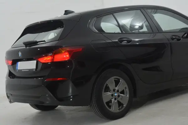 BMW 116 i Advantage 8