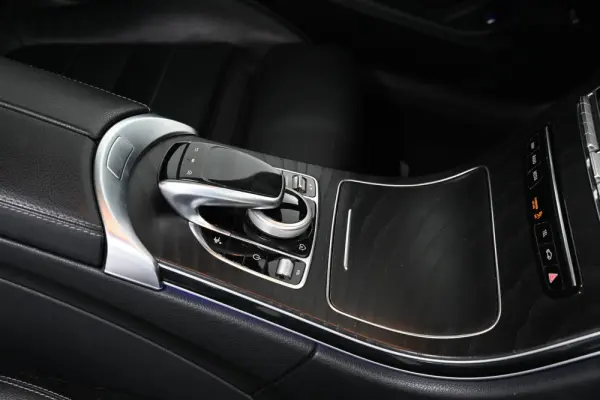 Mercedes-Benz C 220 d AMG Line 27
