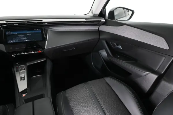 Peugeot 308 SW 1.2 PureTech Allure Pack EAT8 17