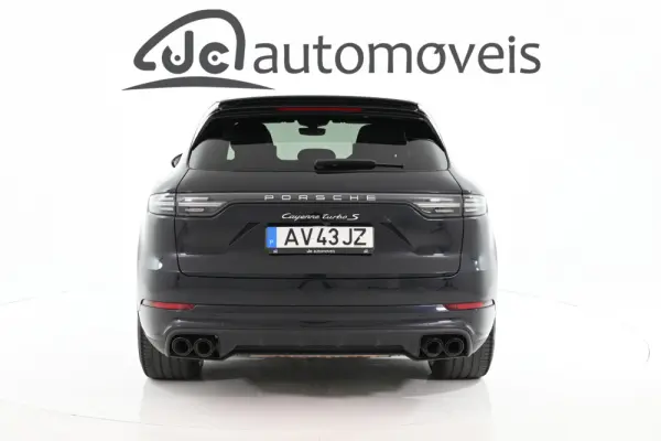 Porsche Cayenne Turbo S E-Hybrid 8