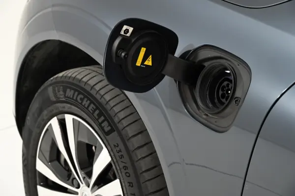 Volvo XC 60 2.0 T6 PHEV Inscription Expression AWD 16