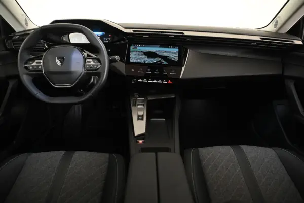 Peugeot 408 1.2 PureTech Allure EAT8 3