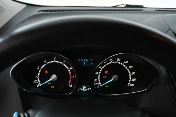 Ford Tourneo Courier 1.0 EcoBoost Titanium 16
