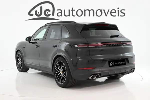 Porsche Cayenne S E-Hybrid Black Edition 2