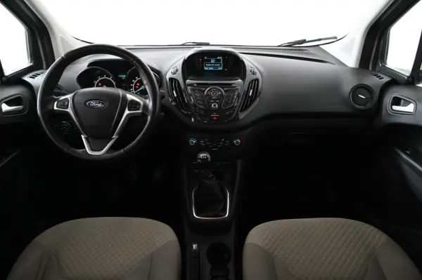 Ford Tourneo Courier 1.0 EcoBoost Titanium 3