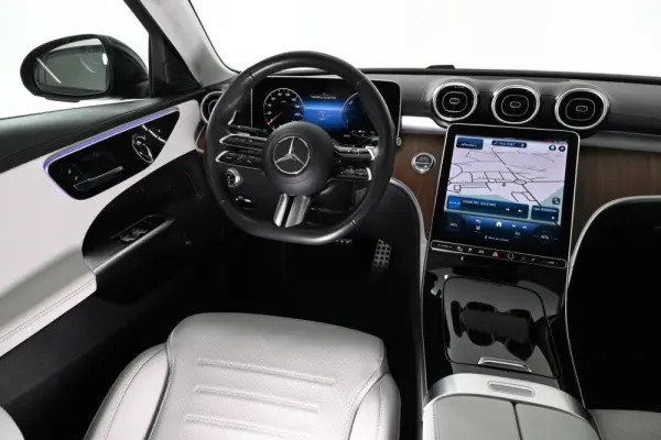 Mercedes-Benz C 300 de AMG Line 15