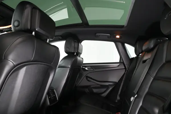 Porsche Macan GTS PDK 4