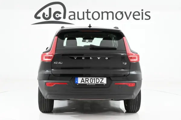 Volvo XC 40 1.5 T2 Momentum 8