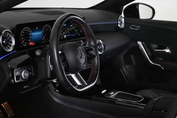 Mercedes-Benz A 200 Outro 23