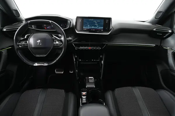 Peugeot 2008 1.2 PureTech GT EAT8 3
