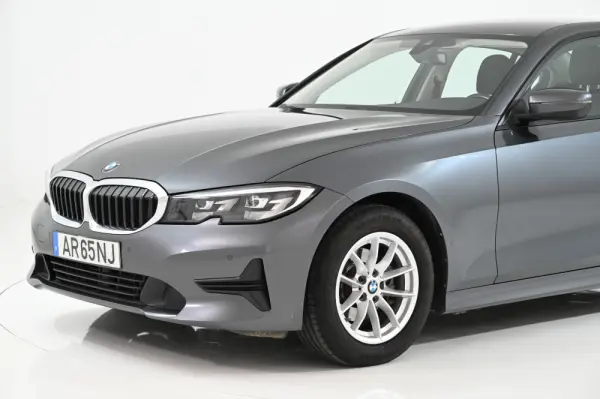 BMW 318 d Auto 11