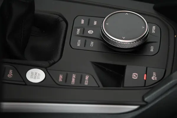 BMW 116 d Advantage 24