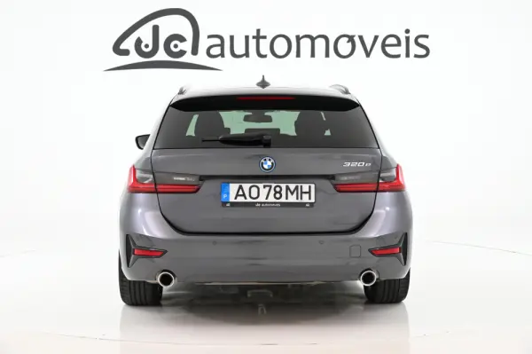 BMW 320 e Auto 8