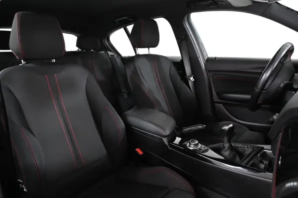BMW 116 d Line Sport 4