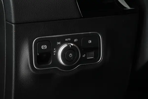 Mercedes-Benz B 200 AMG Line Aut. 25