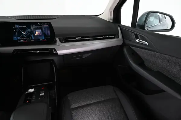 BMW 218 Active Tourer d Advantage Auto 16