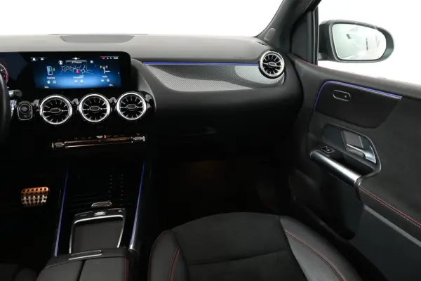 Mercedes-Benz B 200 AMG Line Aut. 13