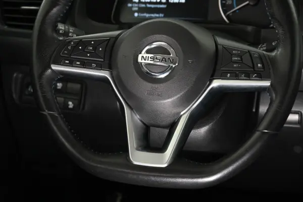 Nissan Leaf Acenta 18