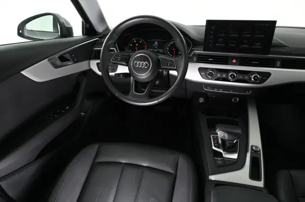 Audi A4 40 TDI S tronic 15
