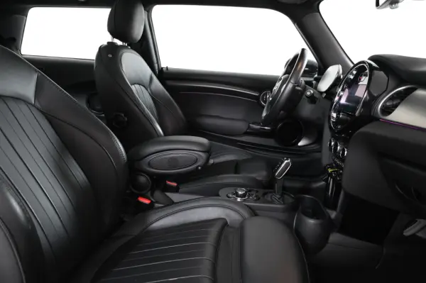 MINI 3 Portas Cooper SE 22