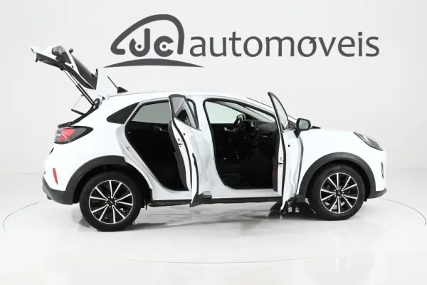 Ford Puma 1.0 EcoBoost MHEV Titanium 6