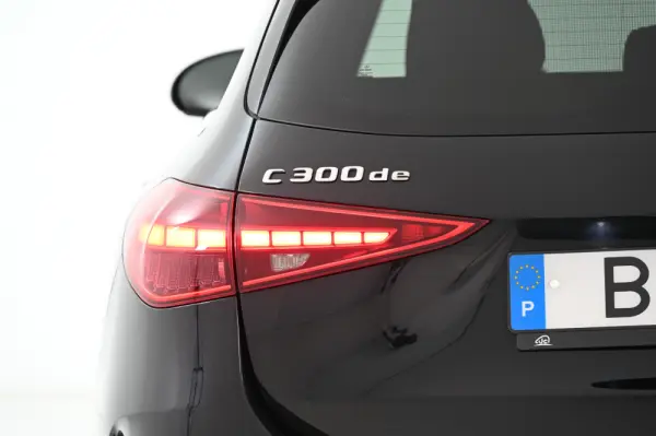 Mercedes-Benz C 300 de AMG Line 10