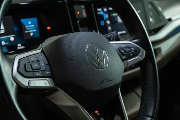 Volkswagen Multivan 1.4 TSI e-Hybrid Life DSG 16