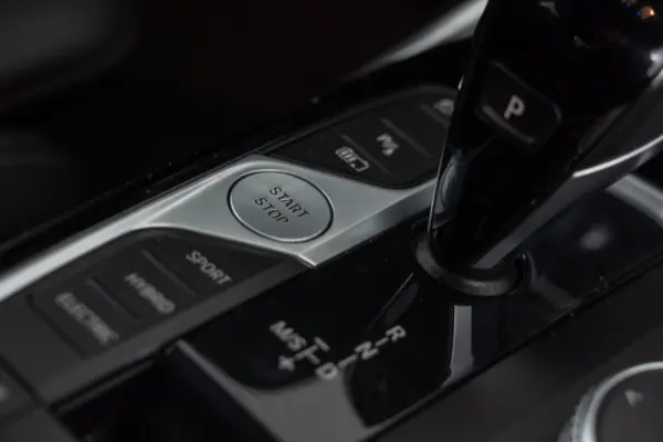 BMW 320 e Corporate Edition Auto 33