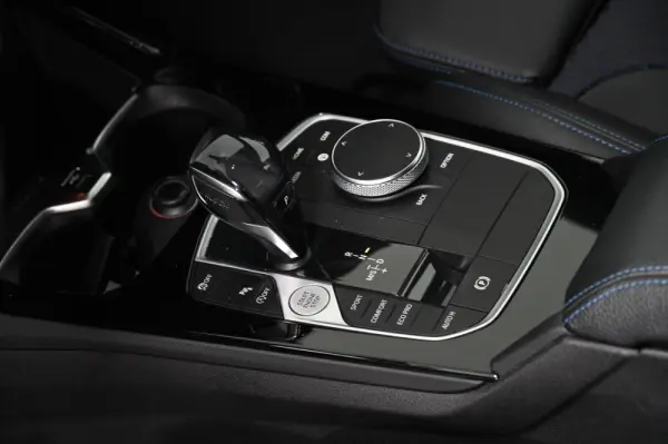 BMW 118 i Corporate Edition Auto 17