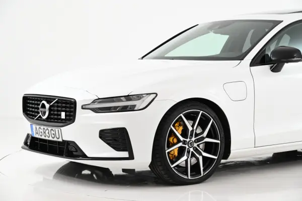 Volvo S60 2.0 T8 PHEV Polestar AWD 16