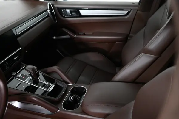 Porsche Cayenne Turbo S E-Hybrid 23