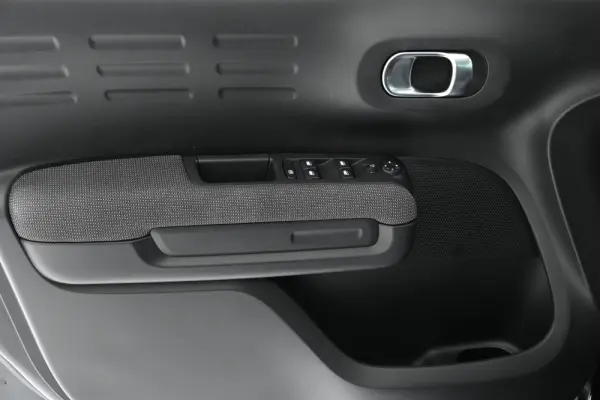 Citroën C3 Aircross 1.2 PureTech C-Series 21