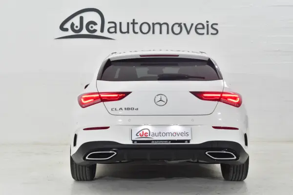 Mercedes-Benz CLA 180 d Shooting Brake AMG Line Aut. 8