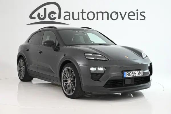 Porsche Macan Electric 4 1