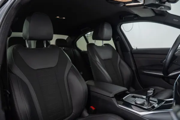 BMW 320 e Corporate Edition Auto 35