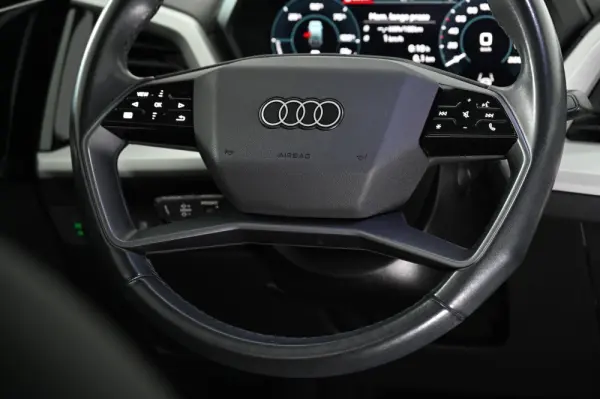 Audi Q4 e-tron 40 82 kWH 17